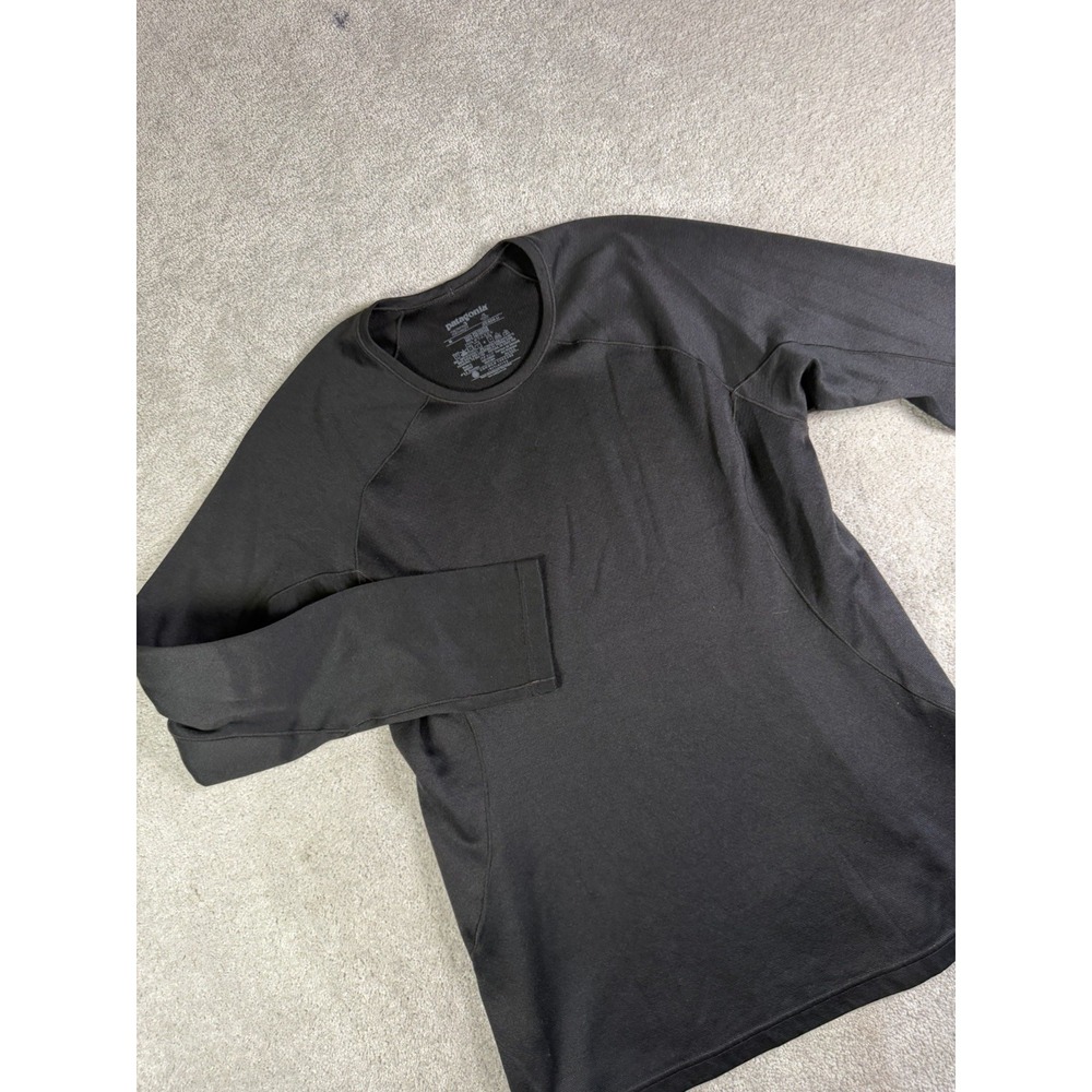 Patagonia Capilene 3 Midweight Long Sleeve Crew Neck Black Medium Base Layer